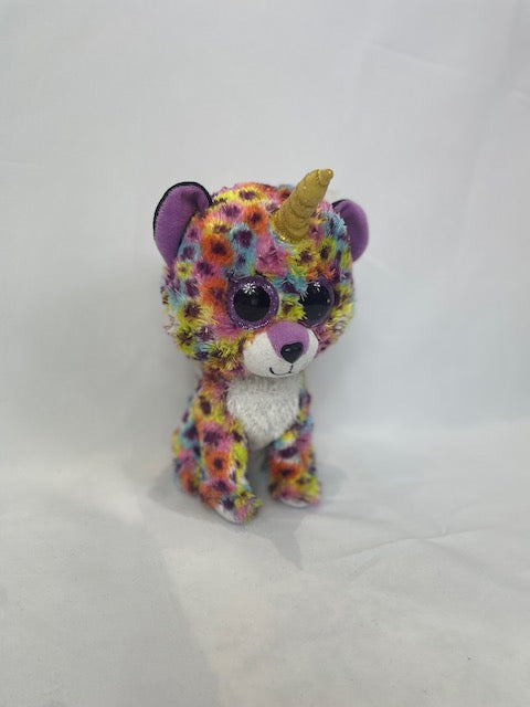 Leopard Horn