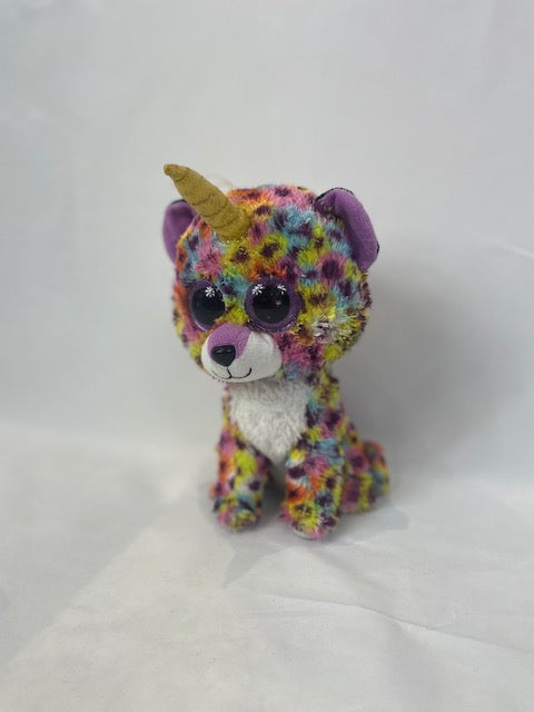 Leopard Horn
